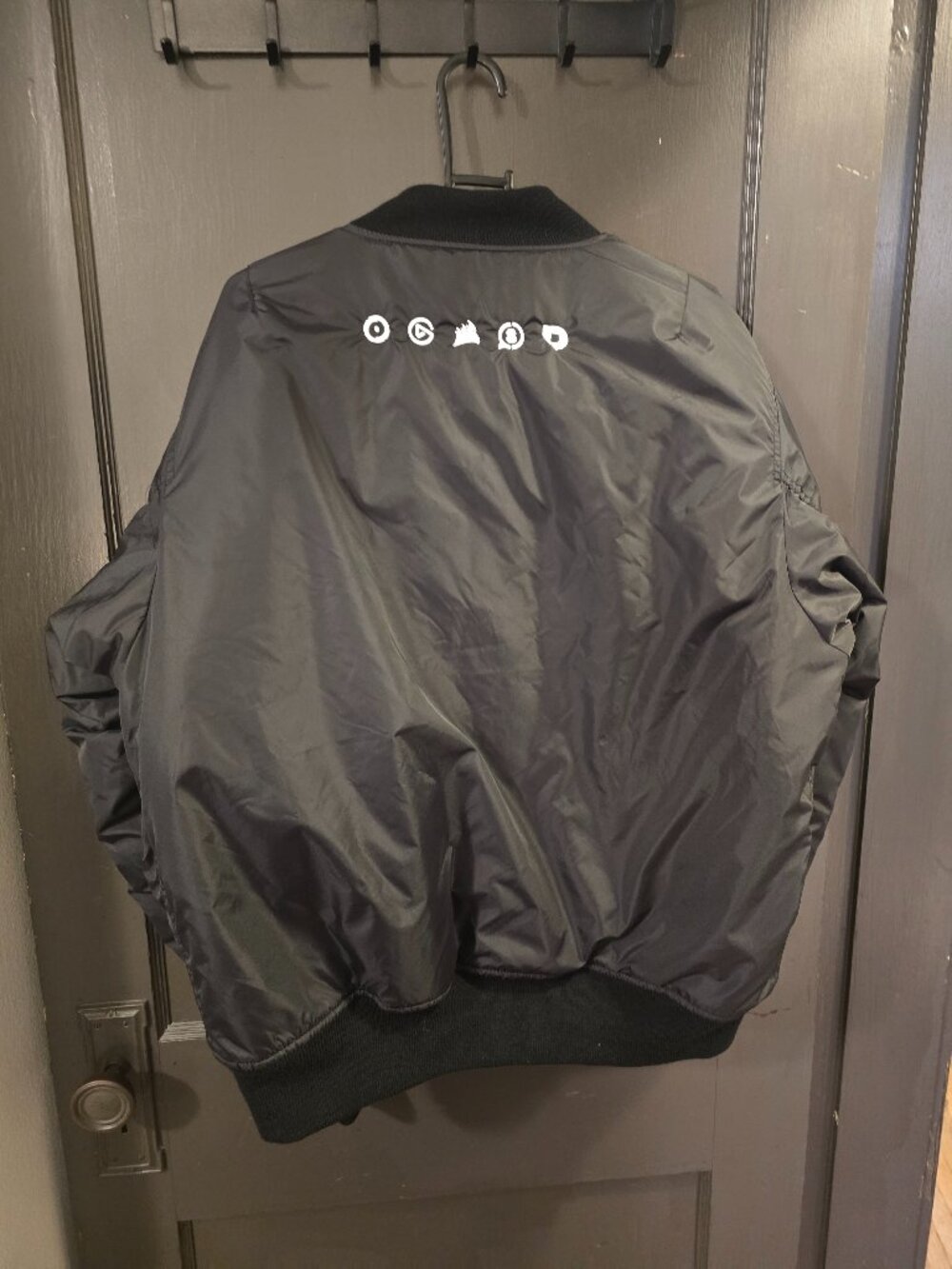*DEADSTOCK* NWT Mens Call of Duty: Black Ops 6 Bomber Jacket / Large / Black - Picture 4 of 8